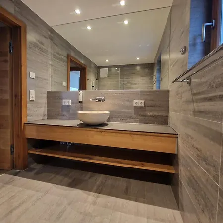 Max Residence Downtown Zell - Steinbock Lodges Apartment *